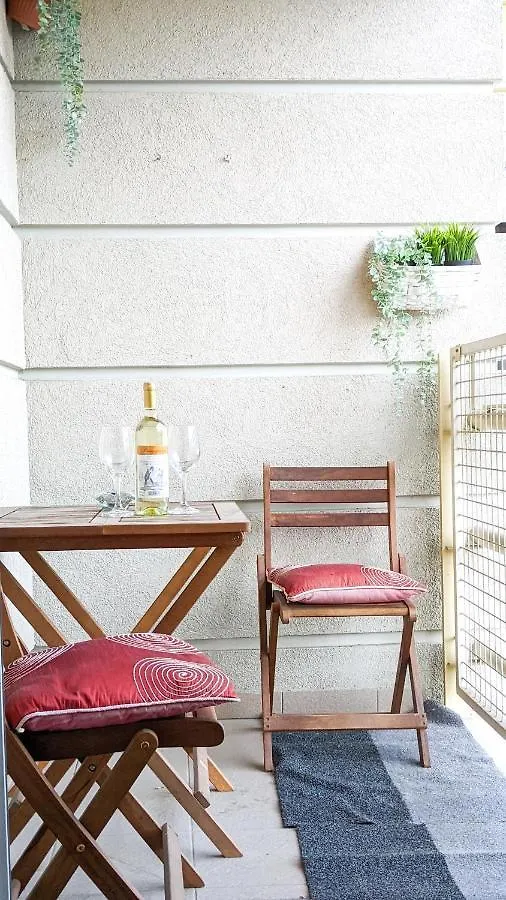 Skytop Modern Condo In Heart Of Downtown Budapest Hongrie